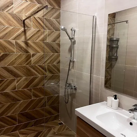 Brisas Garden アパート *